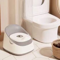 Pot-de-toilette-Deluxe-pour-bebe-blanc-1.jpeg
