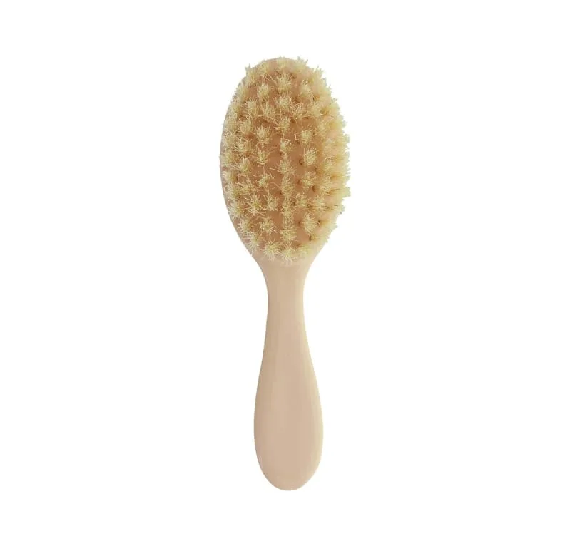brosse-bebe-aux-brins-de-soies-dodie-1.jpeg