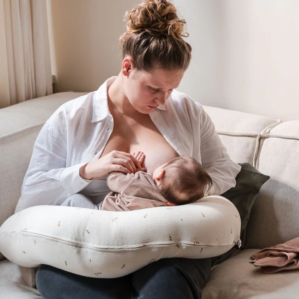 coussin-de-maternite-2-en-1-twisty-sweet-cream-doomoo-2