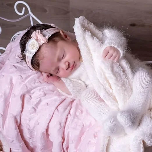 couverture110-x-140cm-rose-avec-coeurs-sherpa-naf-naf