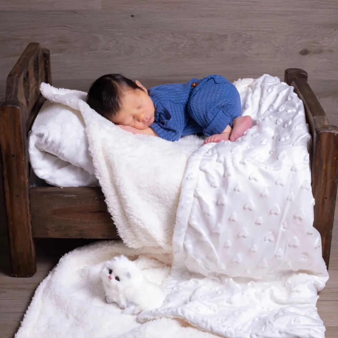 couverture110x140-beige-en-peluche-naf-naf