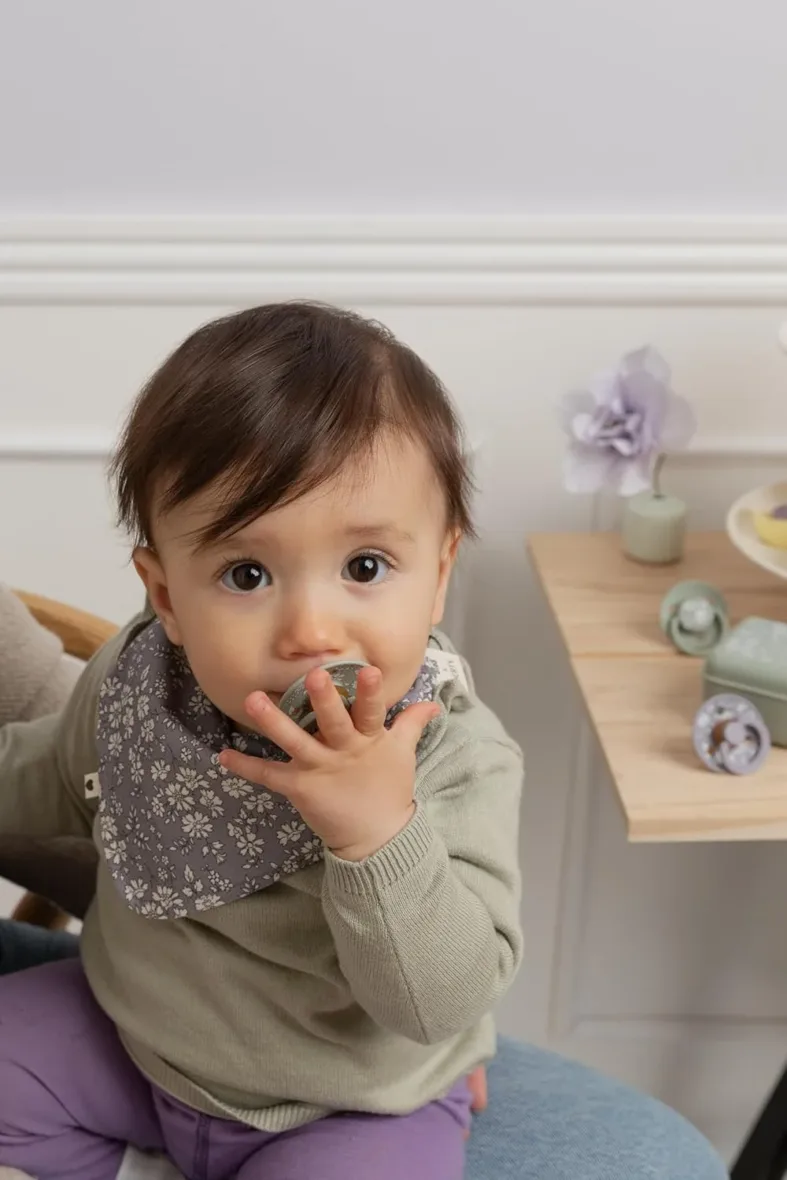 caoutchouc-naturel-souple-bibs-x-liberty