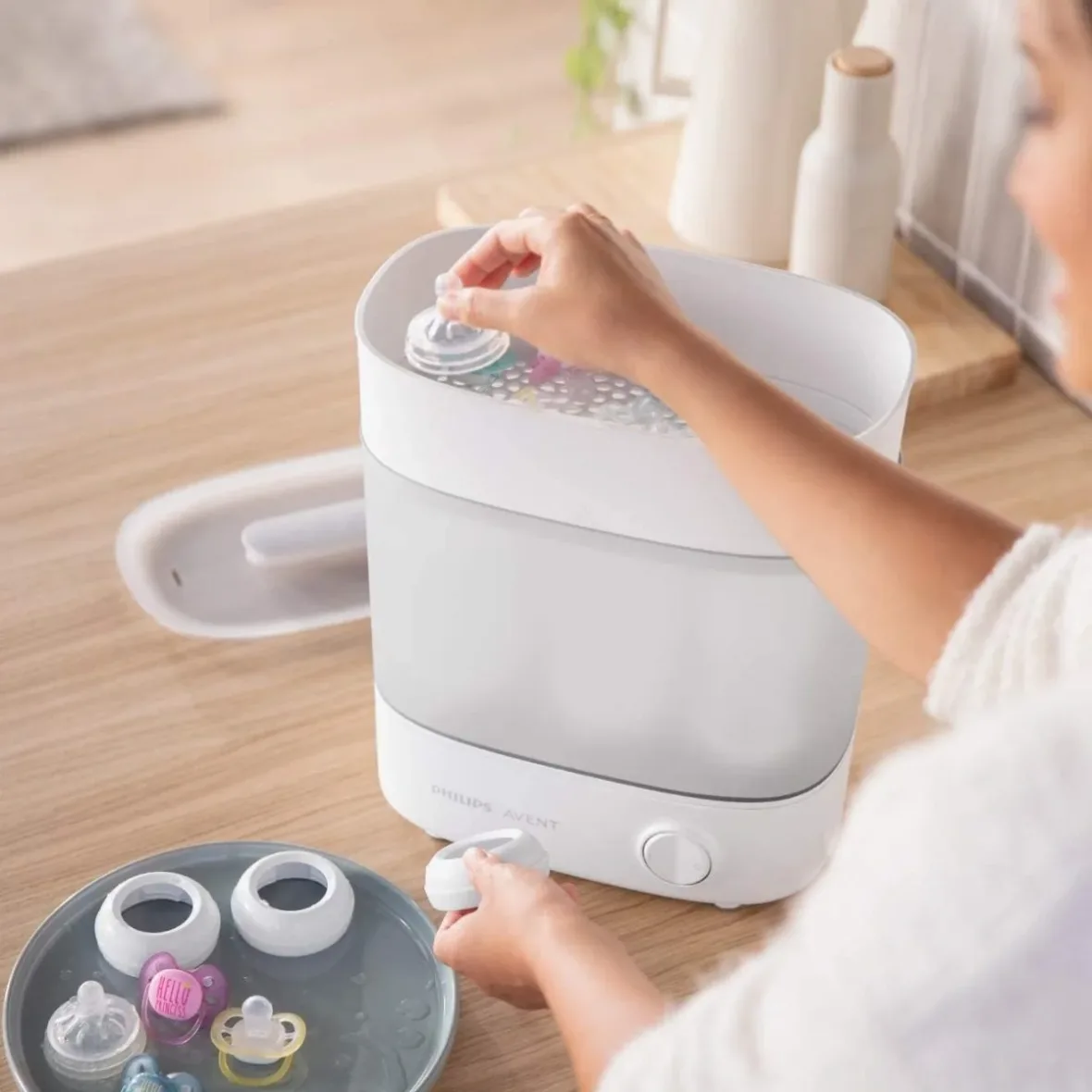 pack-sterilisateur-biberon-en-verre-240ml-et-2-succettes-offertes-philips-avent