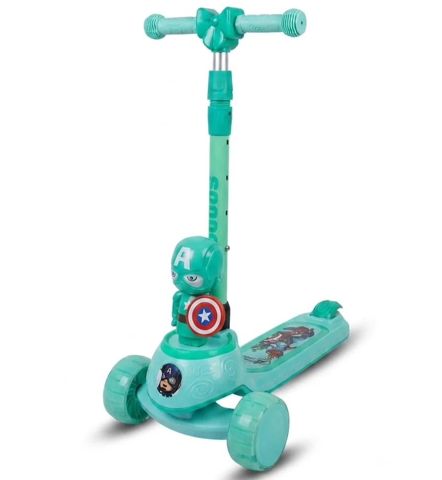 trottinette-enfant-a-trois-roues-avengers-vert-gobebe-maarif
